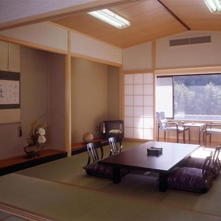 Ryouri No Yado Ginrin Toba Bilik gambar